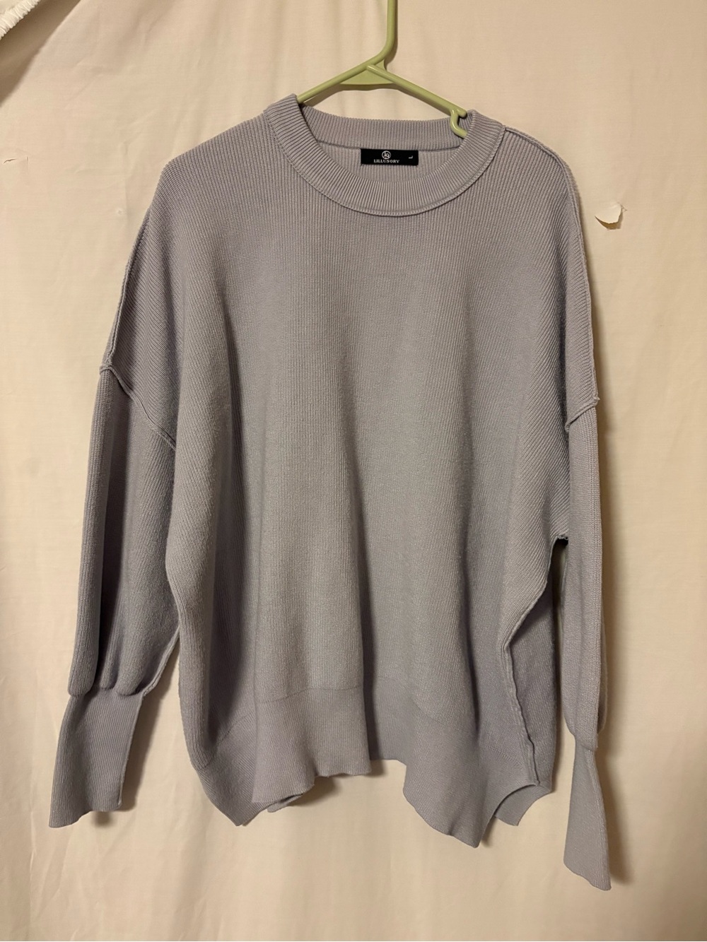 Relaxed Crewneck Sweater in Light Lavender -